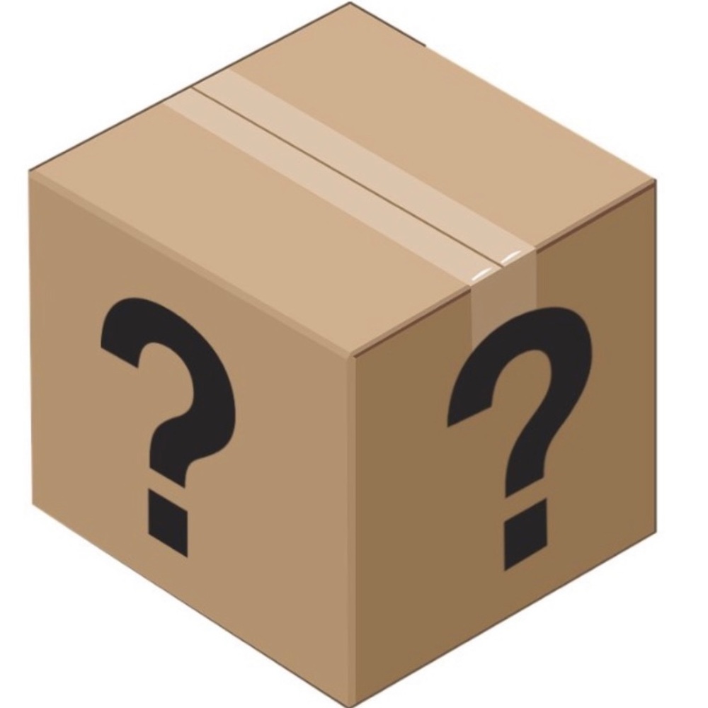6 item MYSTERY BOX women’s medium 6 item for 12